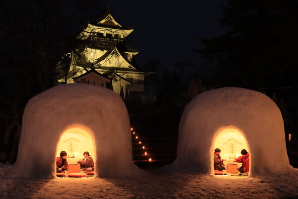 横手の風景
