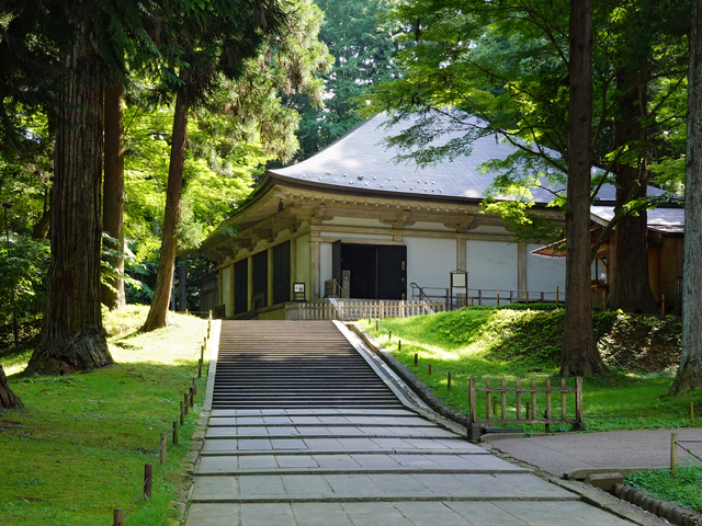 中尊寺金色堂